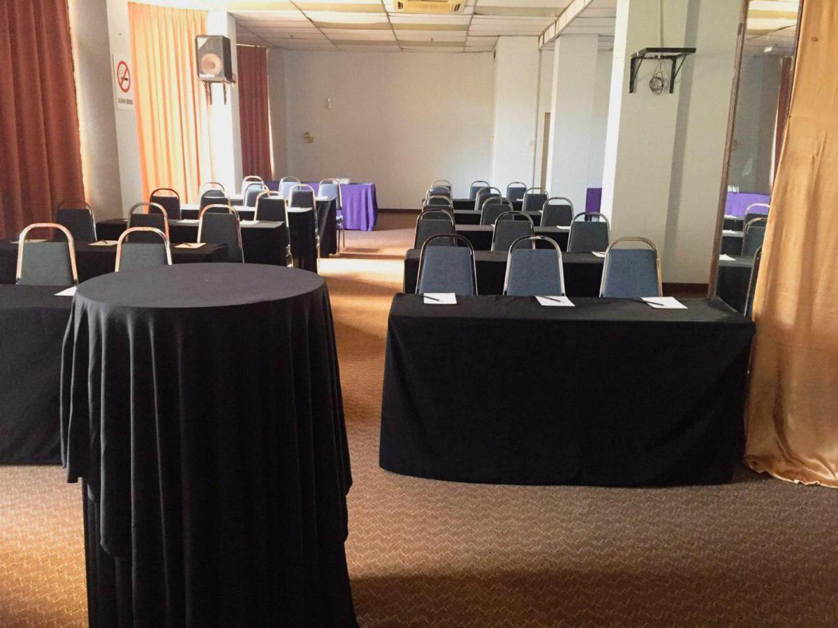 Hotel Grand Crystal Alor Setar Ngoại thất bức ảnh