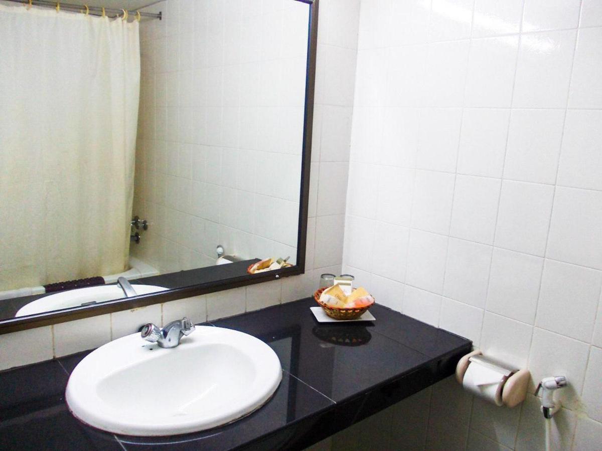Hotel Grand Crystal Alor Setar Ngoại thất bức ảnh