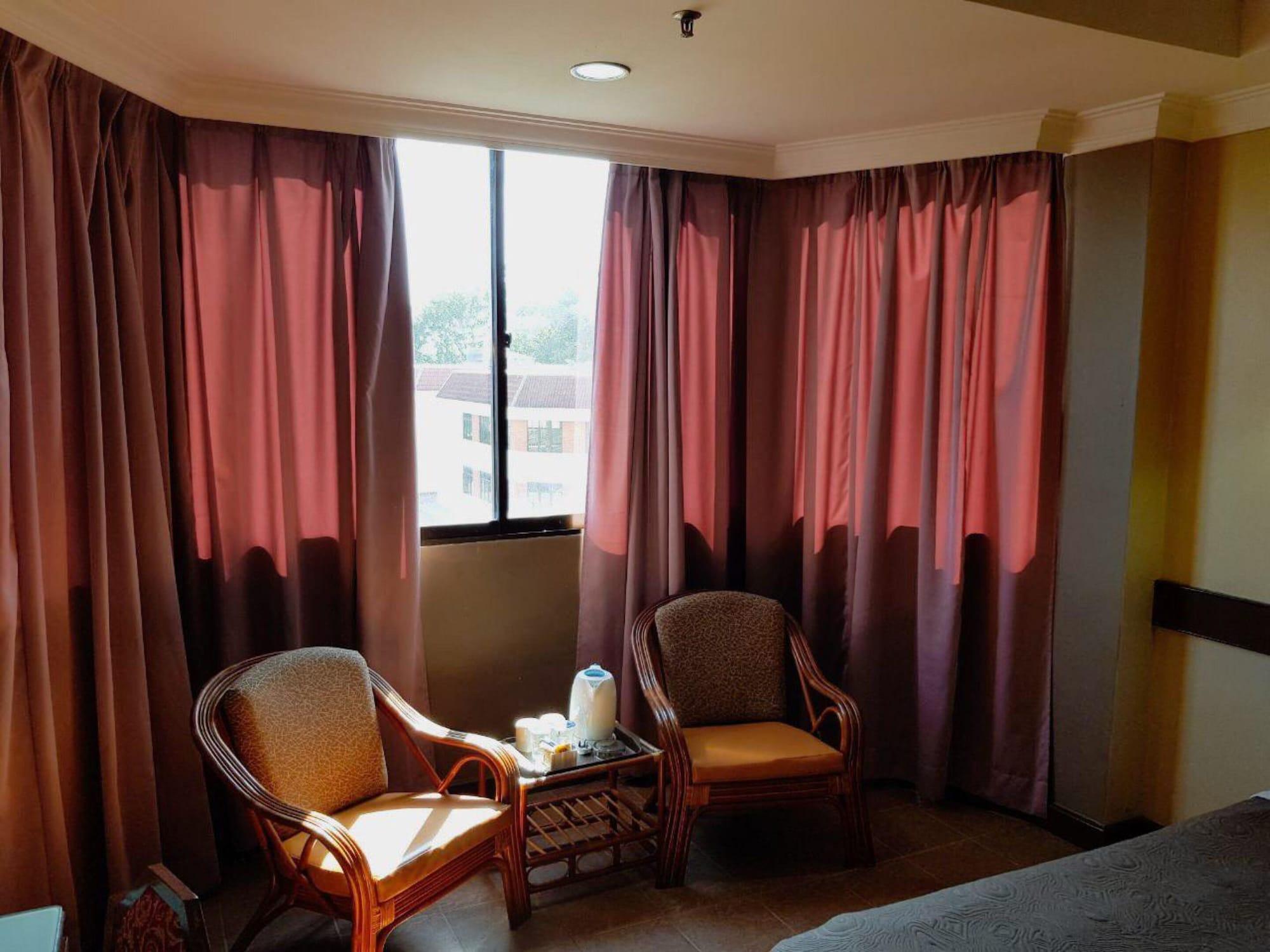 Hotel Grand Crystal Alor Setar Ngoại thất bức ảnh