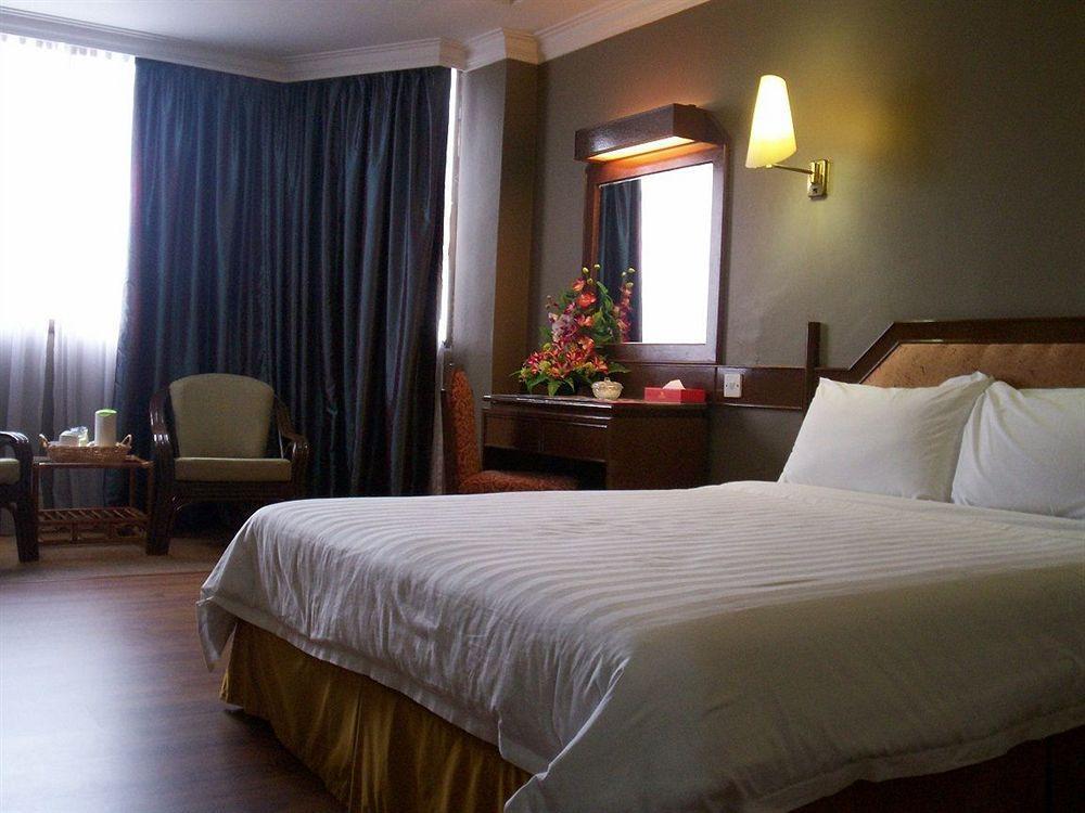 Hotel Grand Crystal Alor Setar Ngoại thất bức ảnh